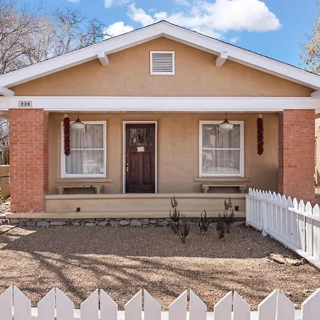 238 Griffin Street Unit Ab Holiday home