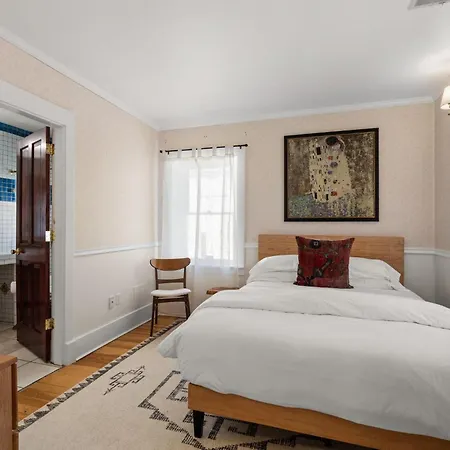 Holiday home 238 Griffin Street Unit Ab *